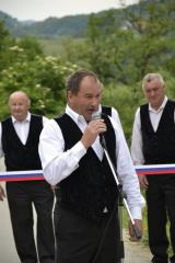 Alojz Jevšnik se je v imenu vaške skupnosti zahvalil krajevni skupnosti in občini za veliko pridobitev